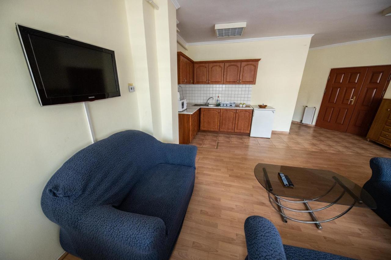 Elit Apartman Debrecen Exterior photo