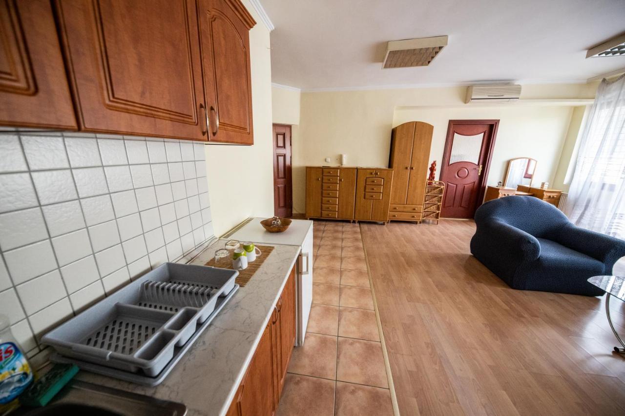 Elit Apartman Debrecen Exterior photo